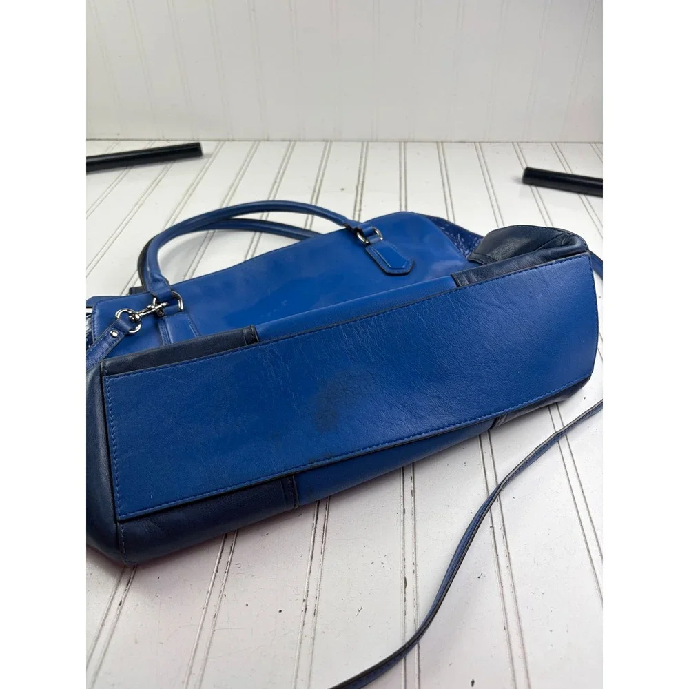 Coach Vintage Y2K Blue Patent Leather Poppy Shoulder Bag Purse